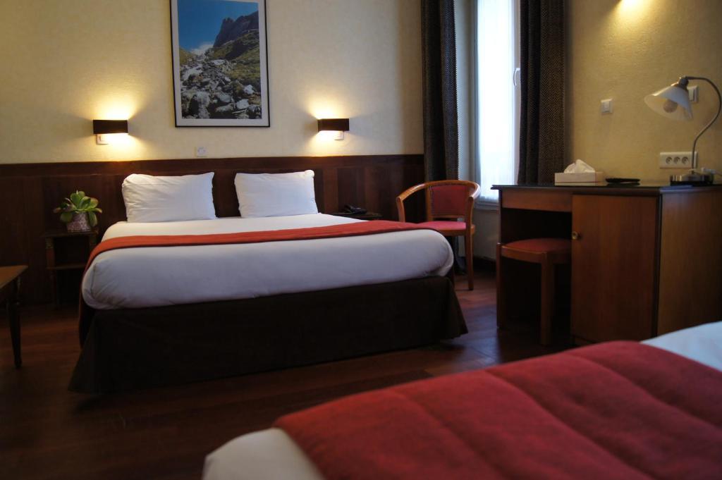 Hotel Des Comedies Париж Екстер'єр фото
