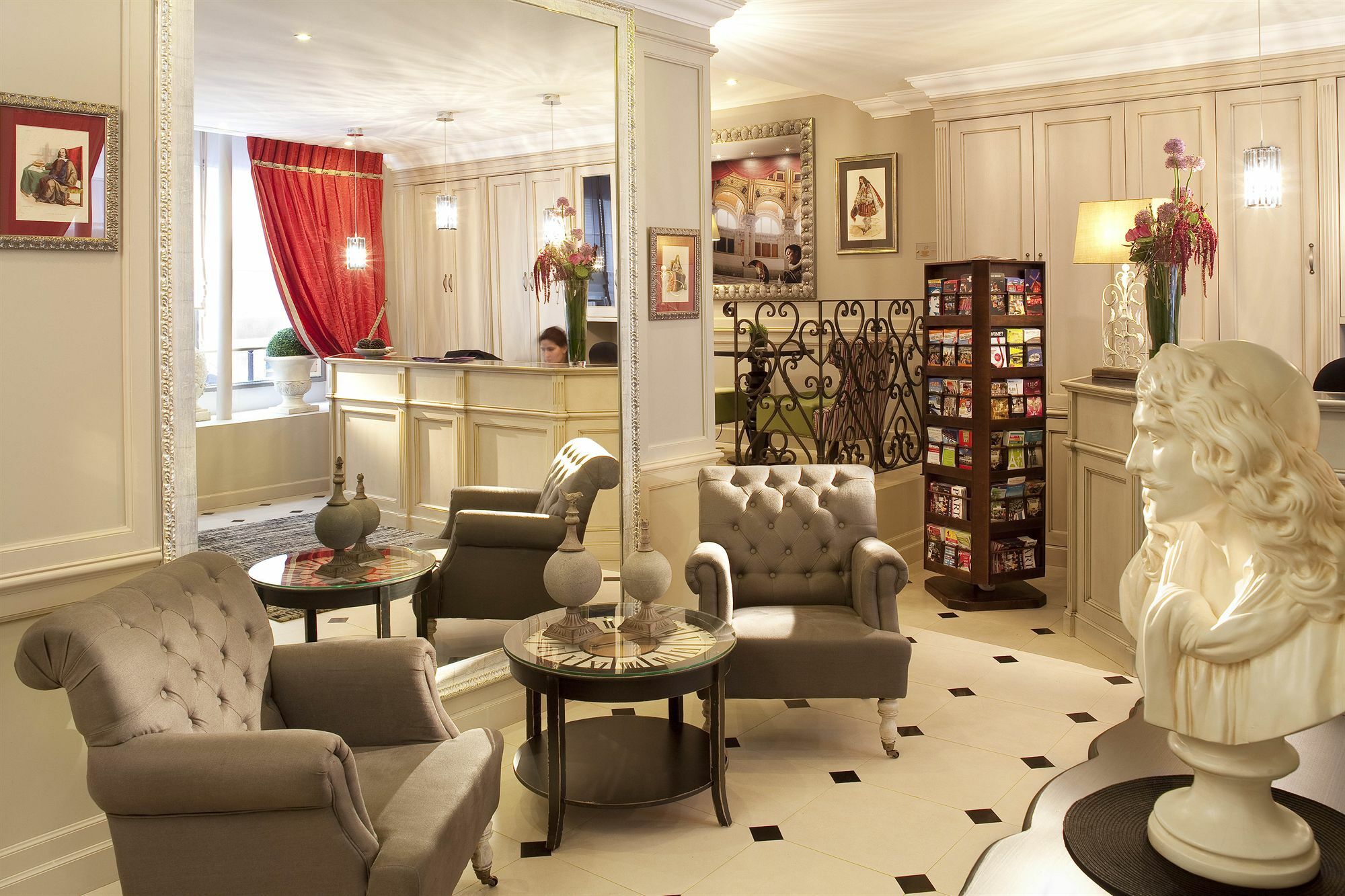 Hotel Des Comedies Париж Інтер'єр фото